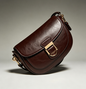 Minimal Classic Saddle Bag